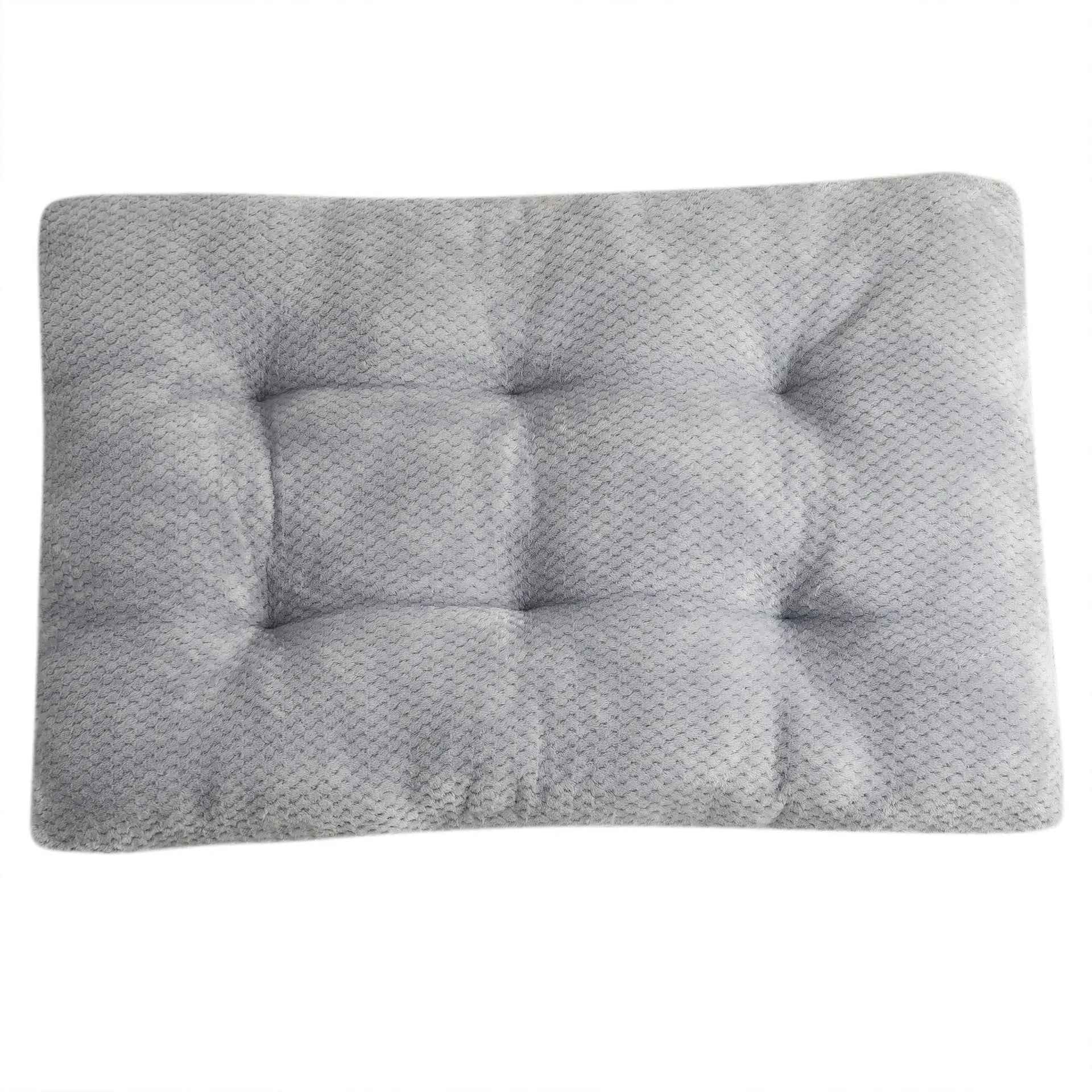 CozyNest Winter Pet Mat - BLENND